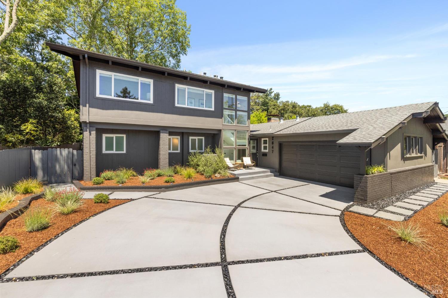 2647 Heatherstone Dr