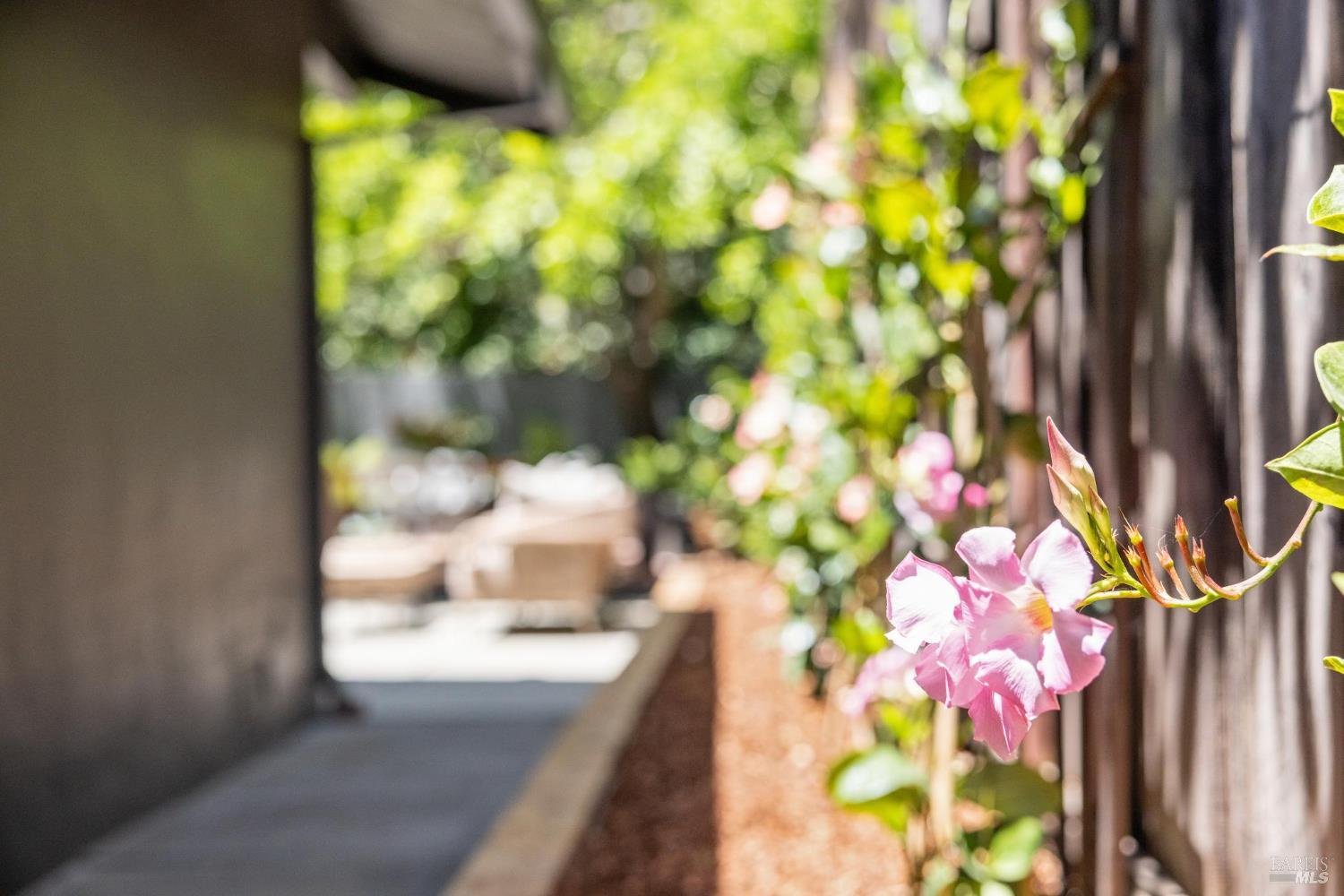 2647 Heatherstone Dr