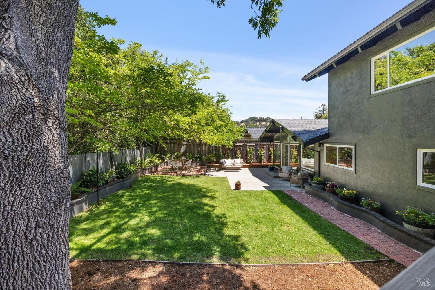 2647 Heatherstone Dr