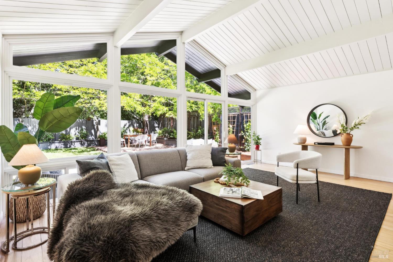 2647 Heatherstone Dr