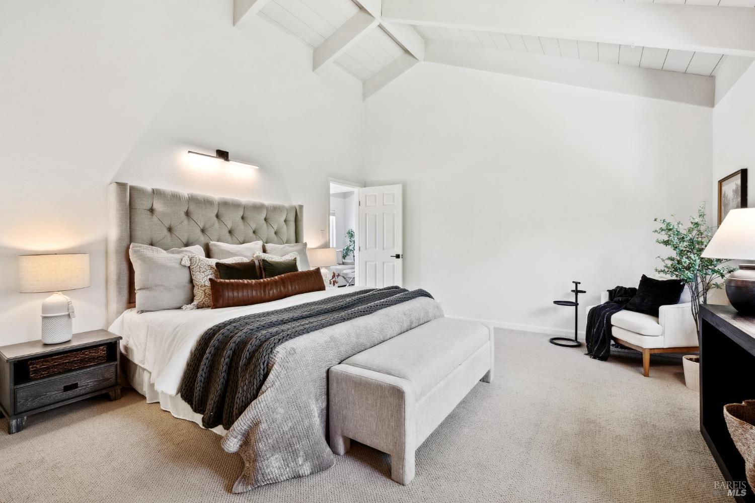 2647 Heatherstone Dr