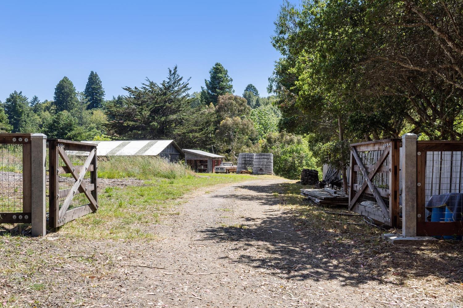 5953 Shoreline Hwy