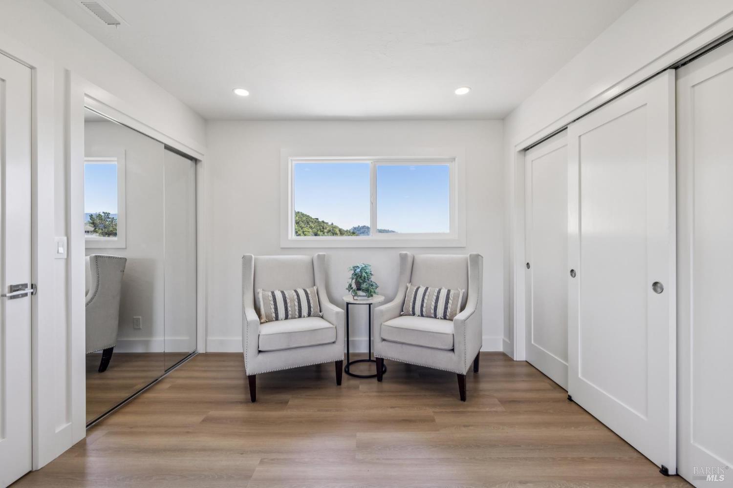 16 Montevideo Way