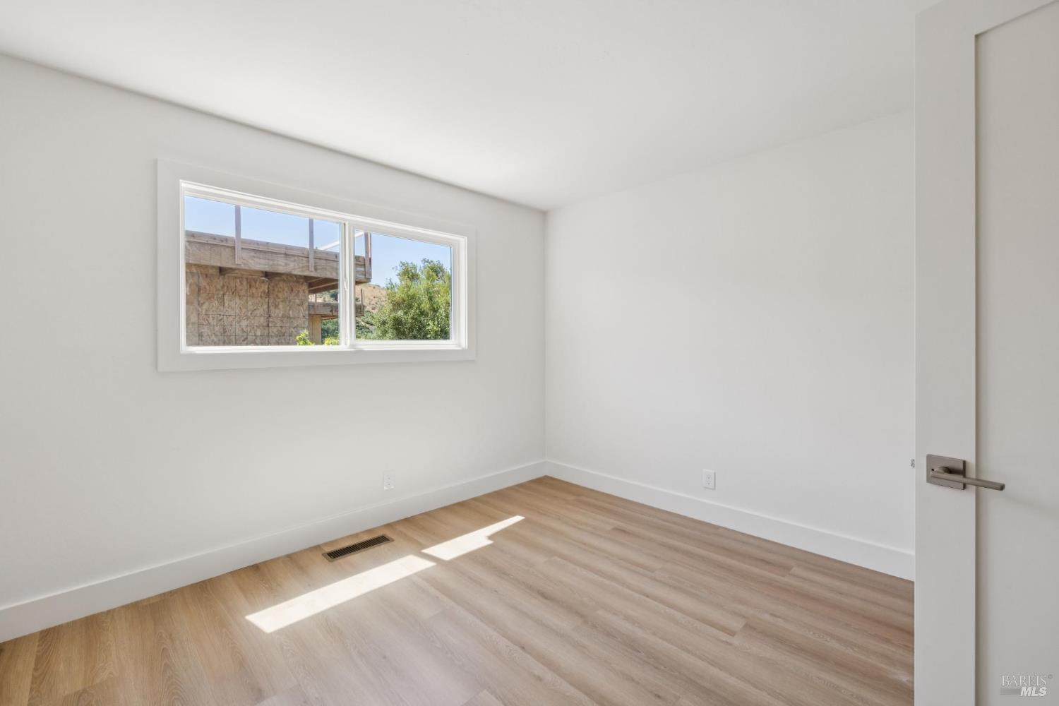 16 Montevideo Way