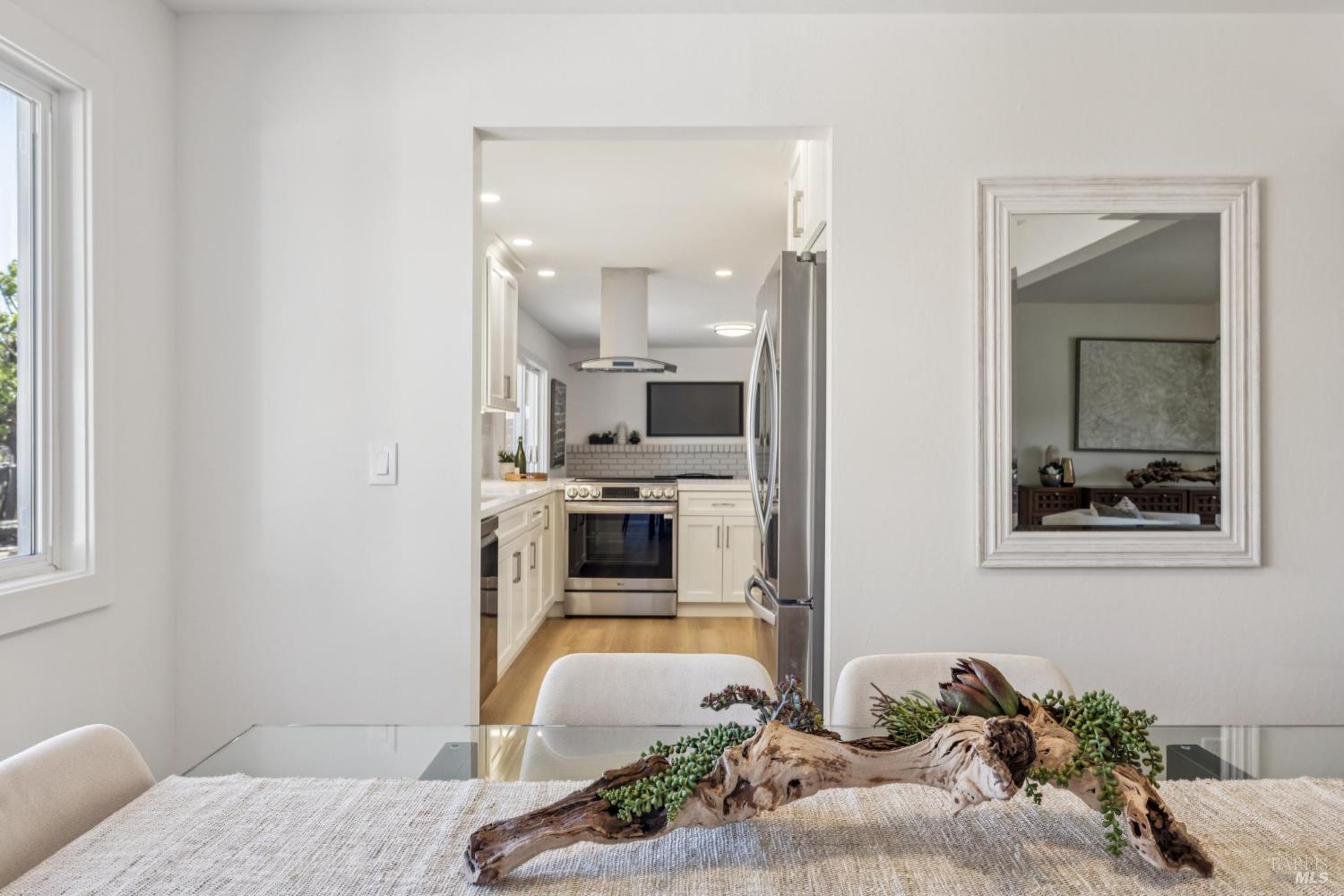 16 Montevideo Way