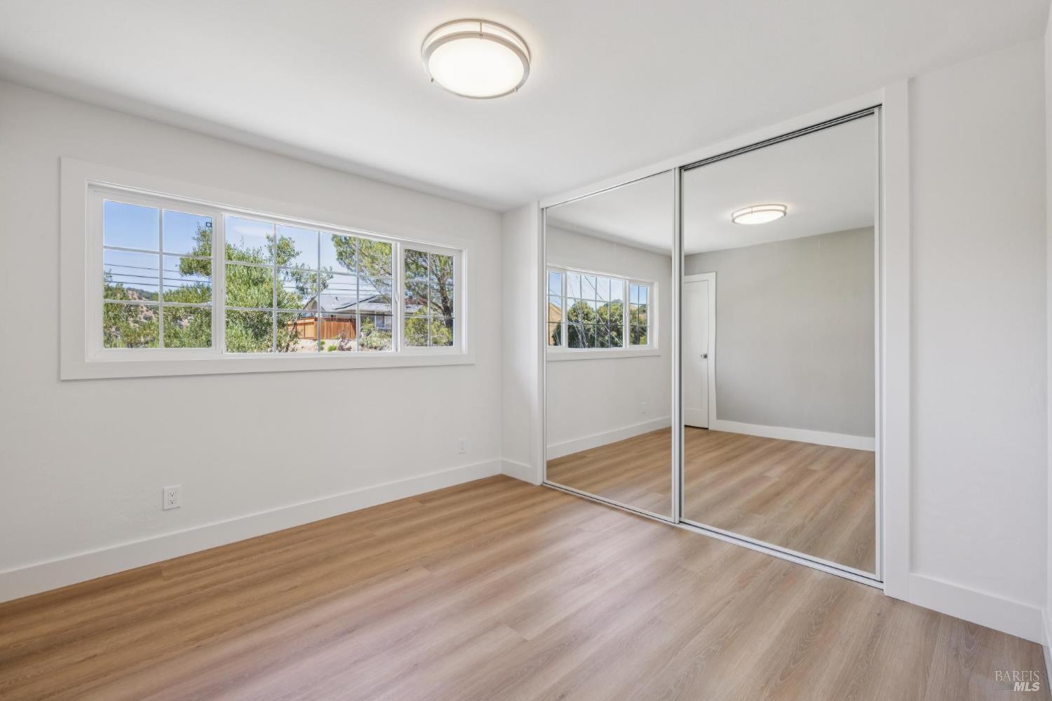 16 Montevideo Way