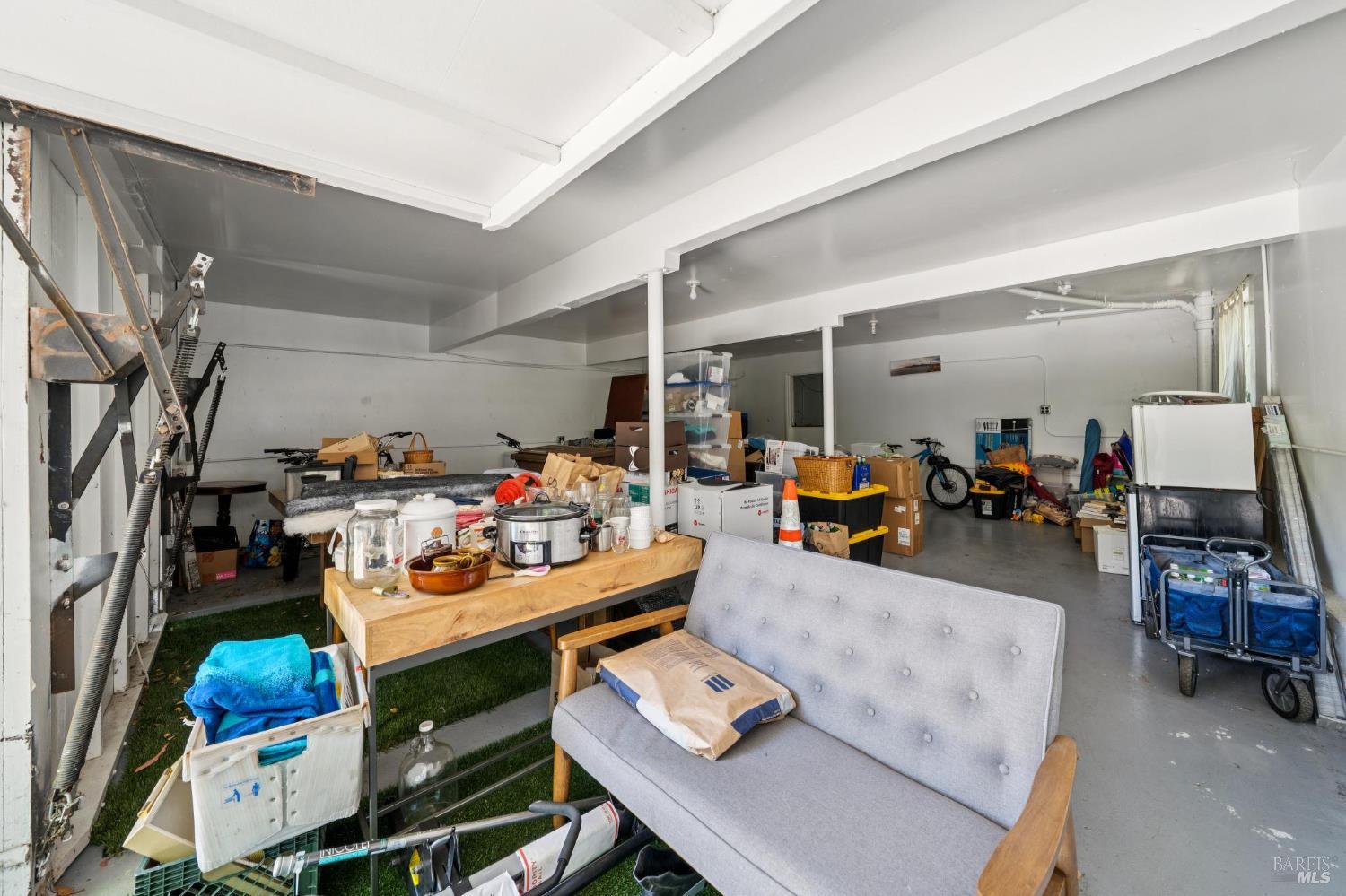 15 Montecito Dr