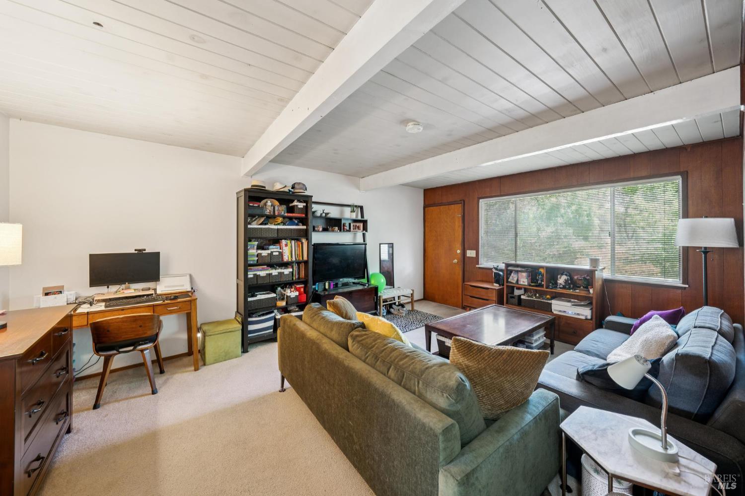 15 Montecito Dr