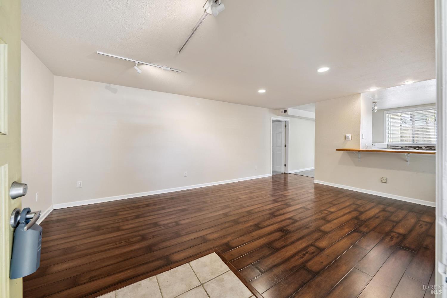 711 San Anselmo Ave
