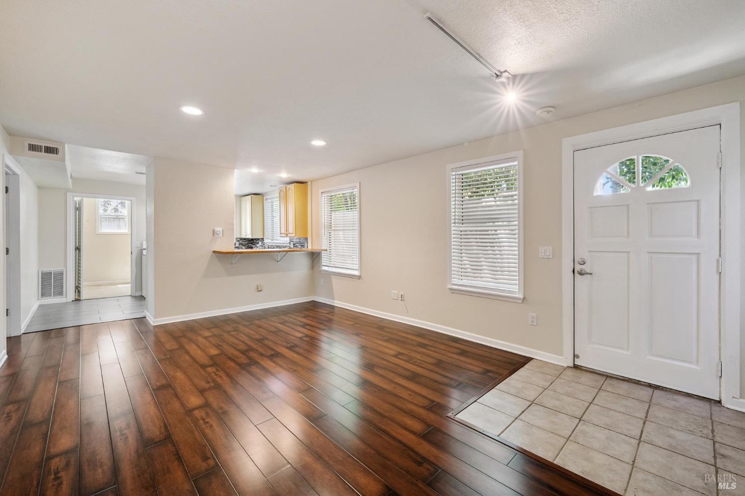 711 San Anselmo Ave