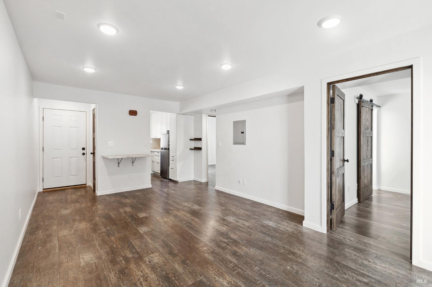 16 Woodstock Ct