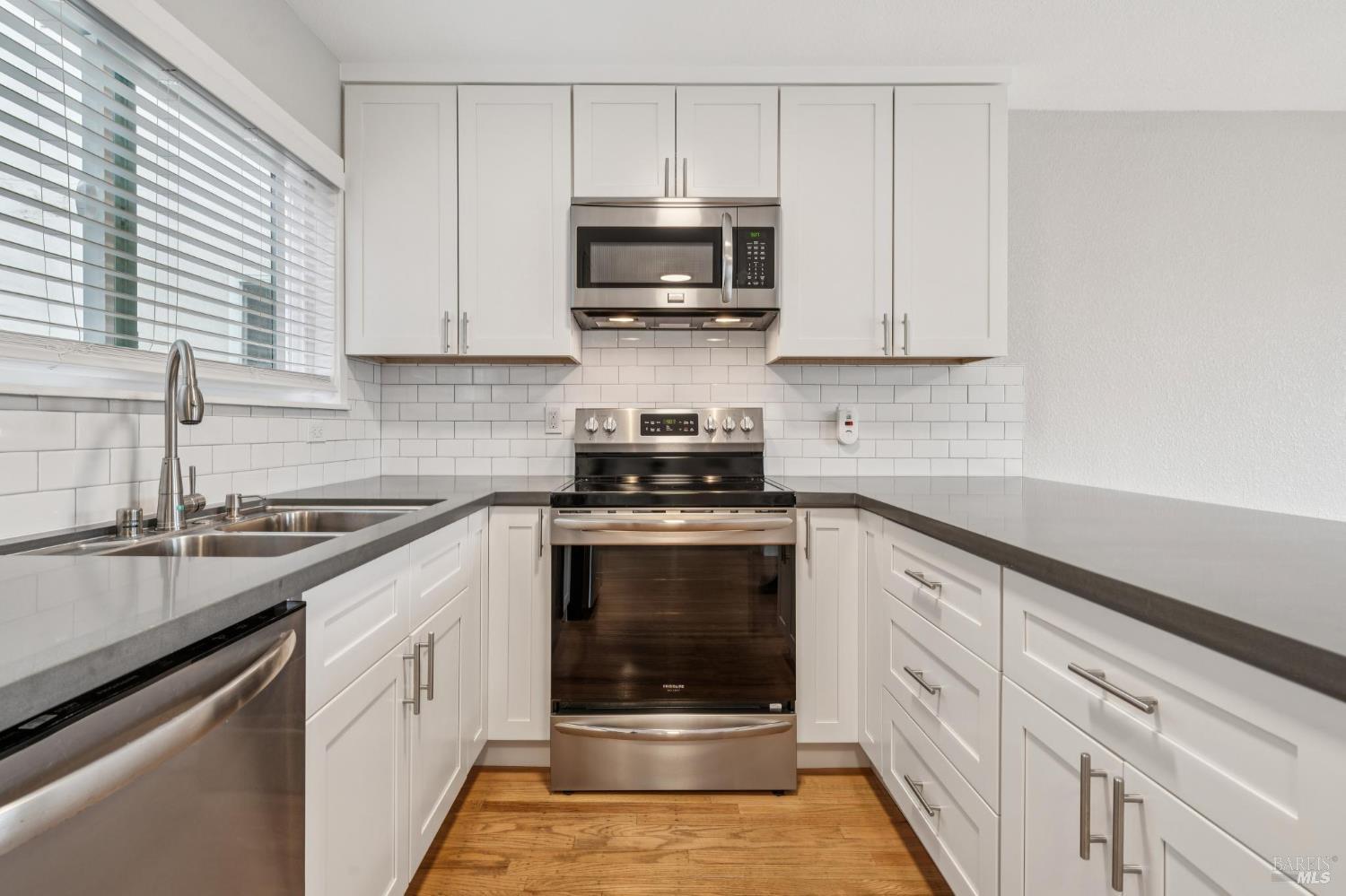785 Taft Ave #10