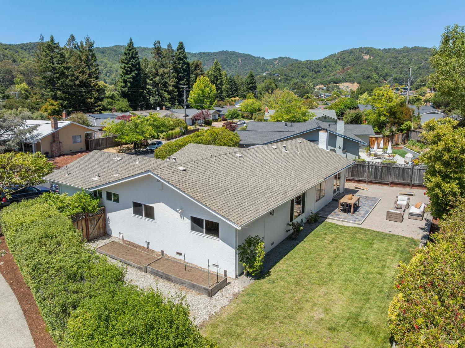 83 Cottonwood Dr