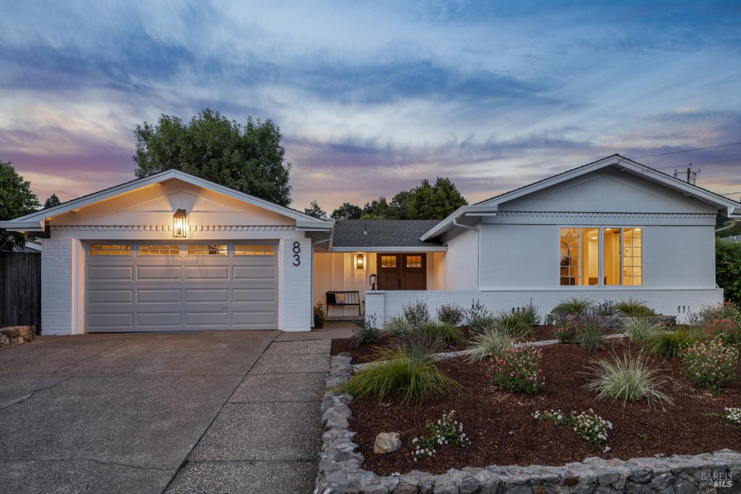 83 Cottonwood Dr