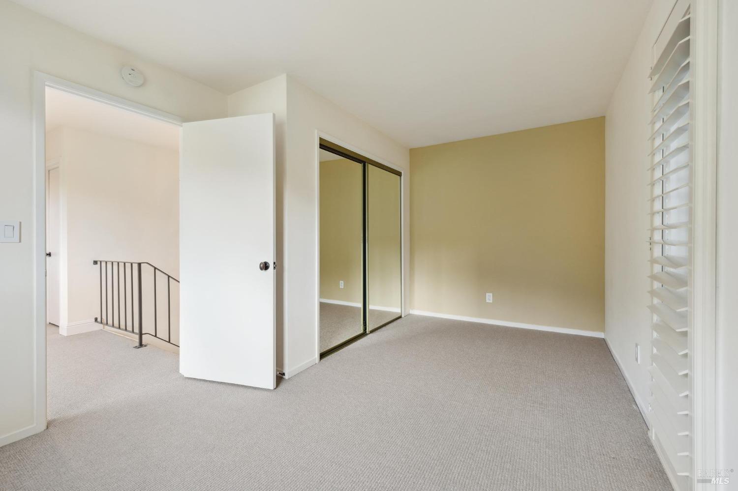 127 Crescent Ave