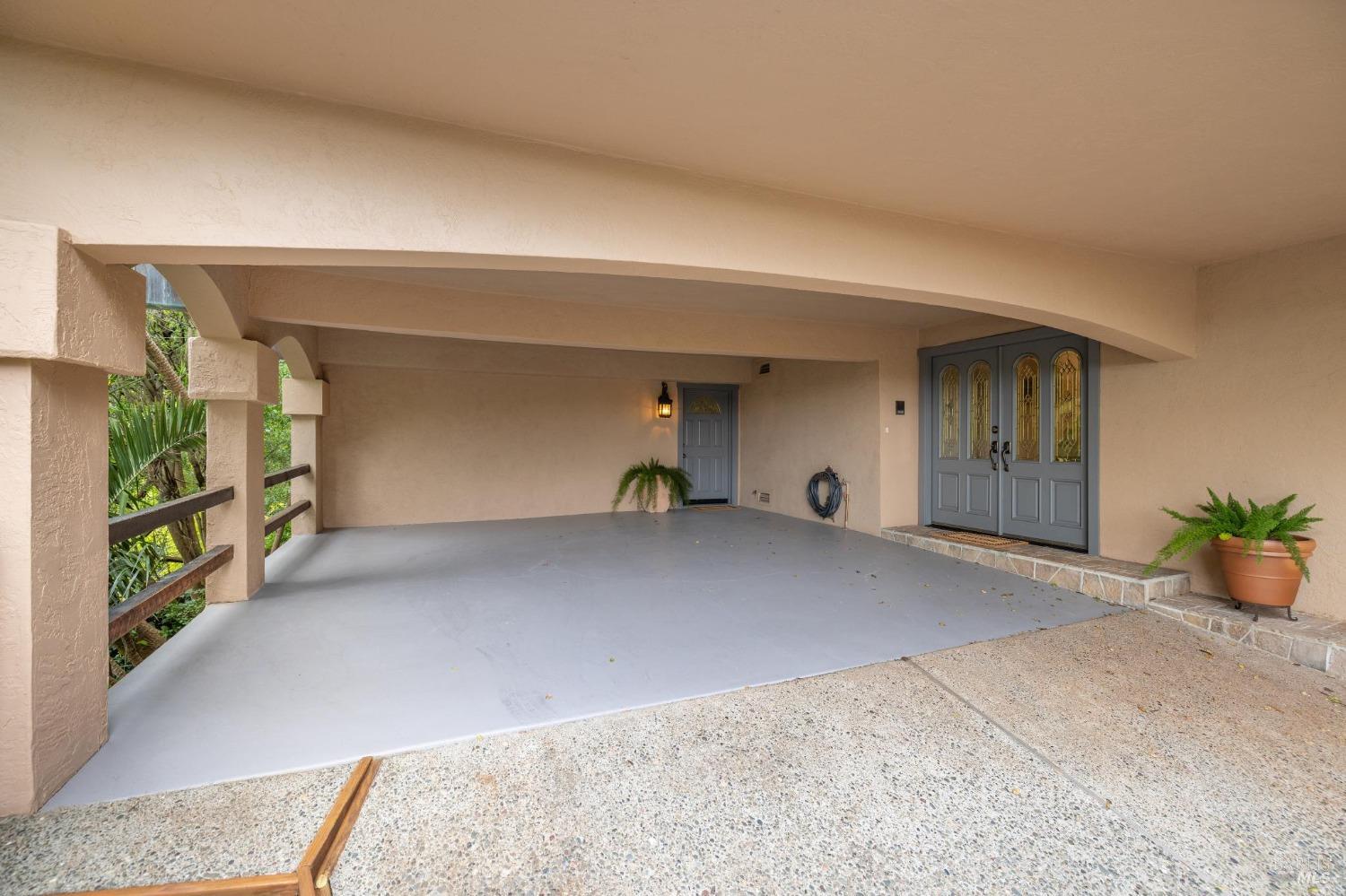 127 Crescent Ave
