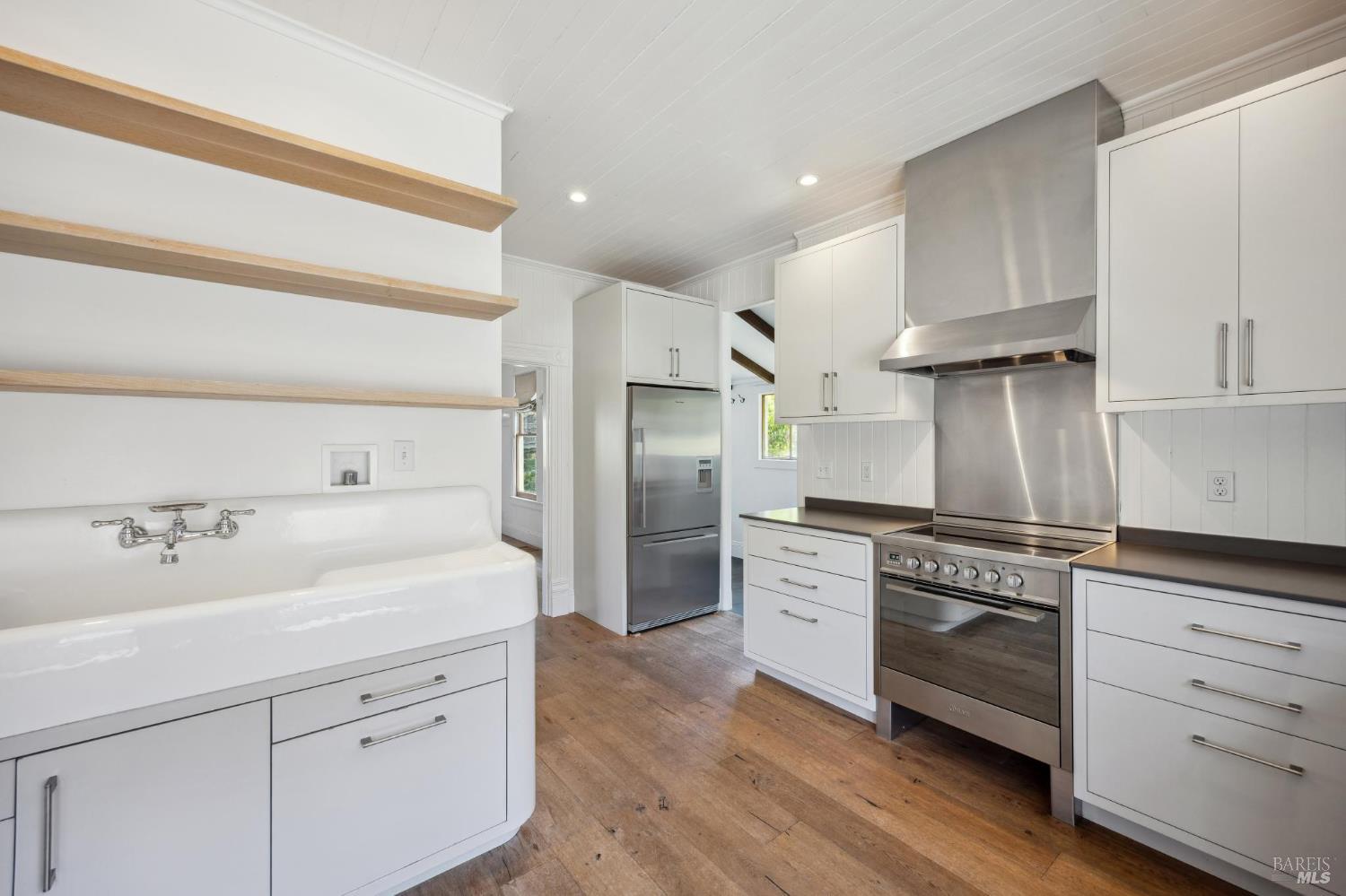 104 3rd St