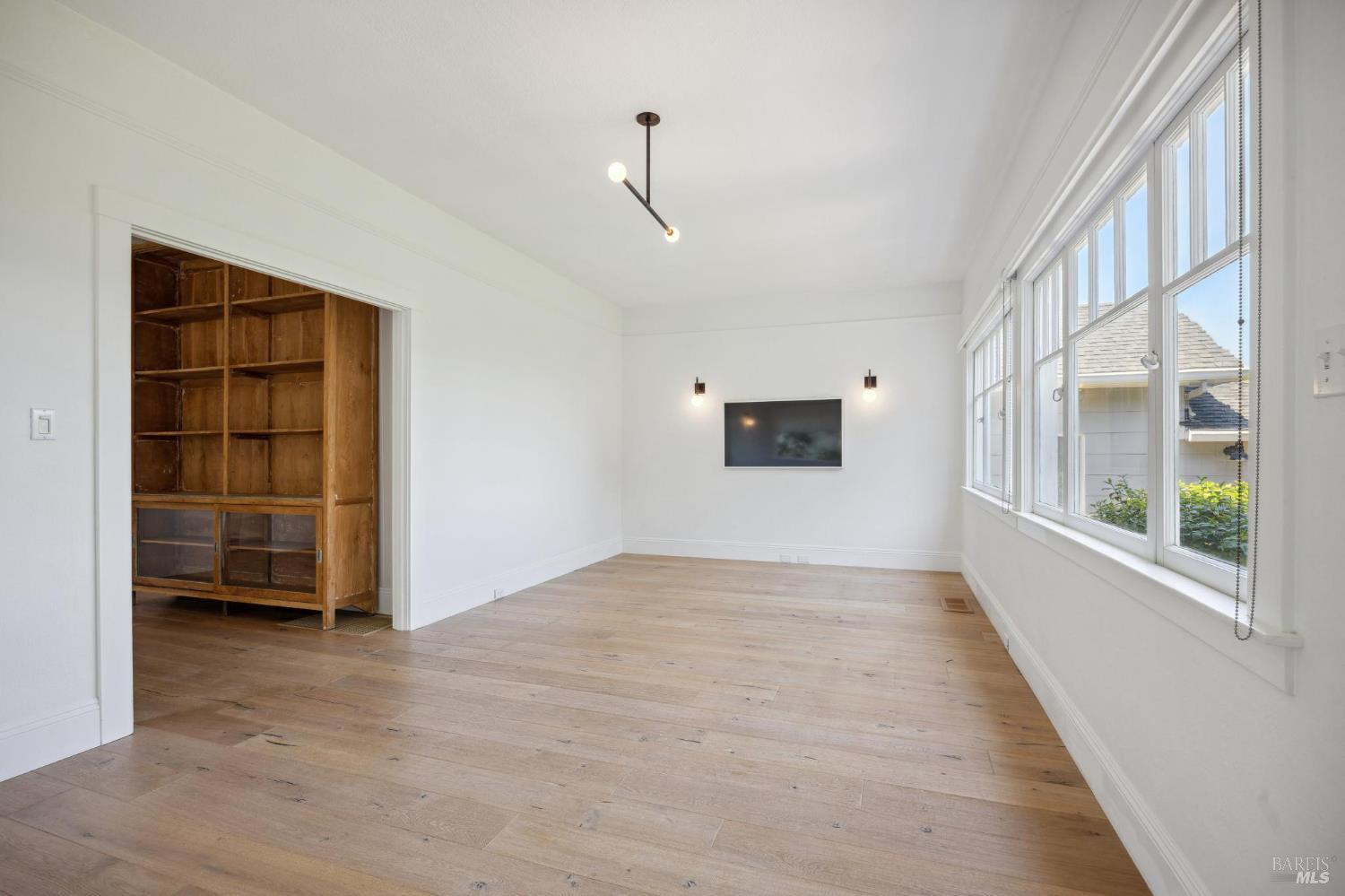 104 3rd St