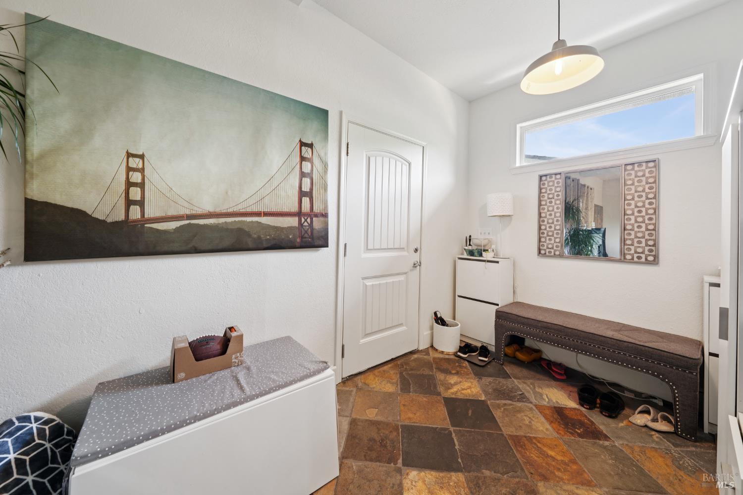711 San Anselmo Ave