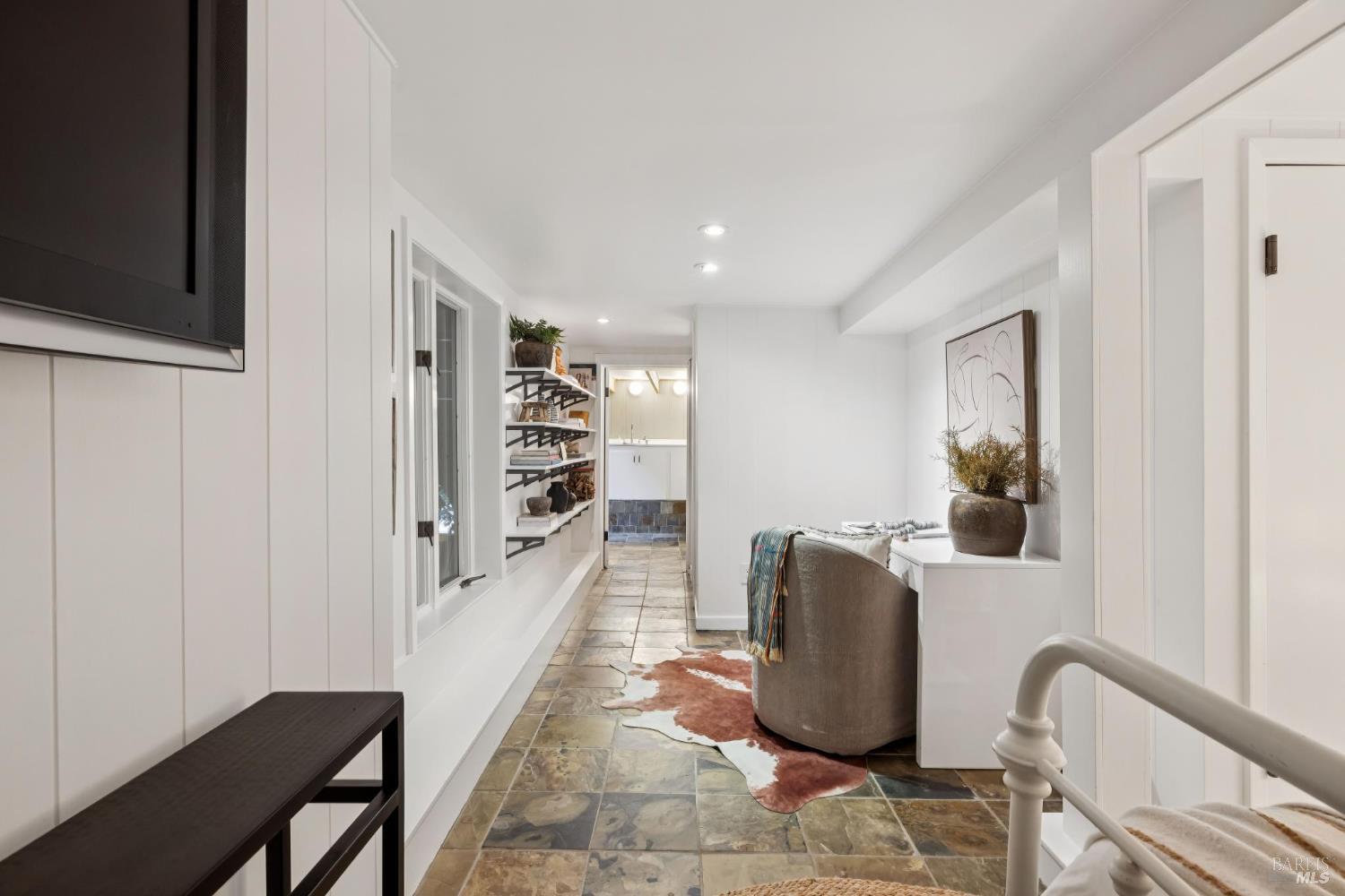 524 Cascade Dr