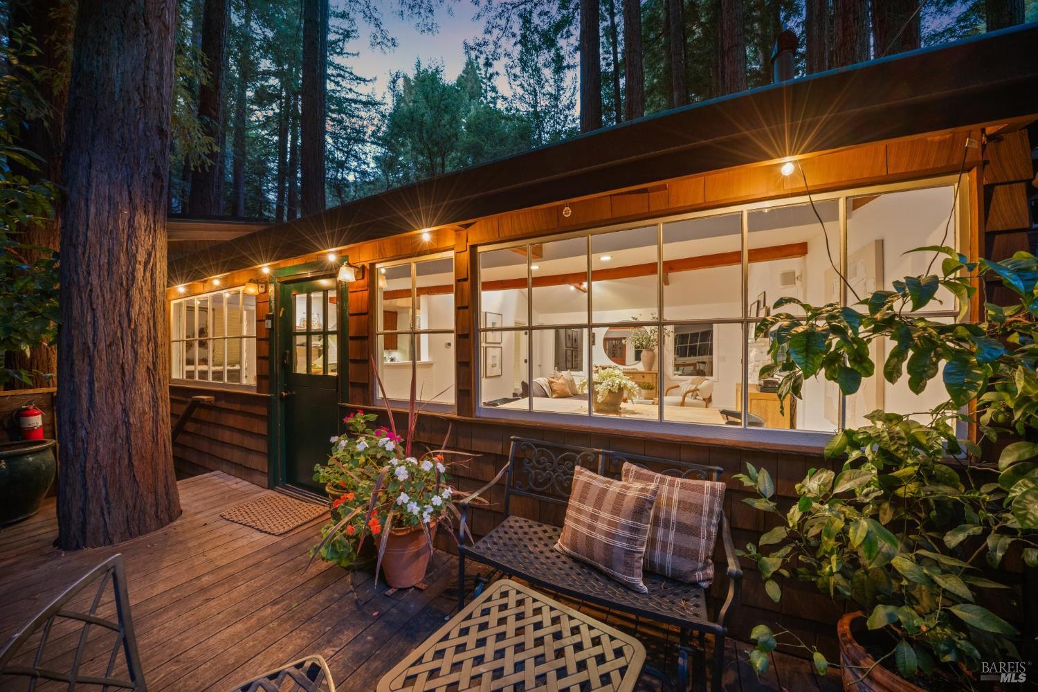 524 Cascade Dr