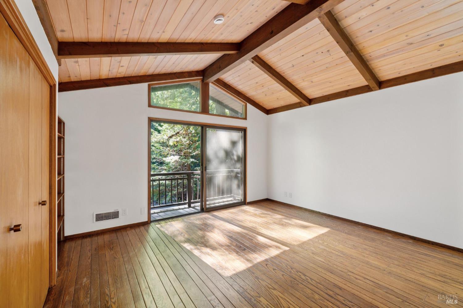 6935 Lucas Valley Rd