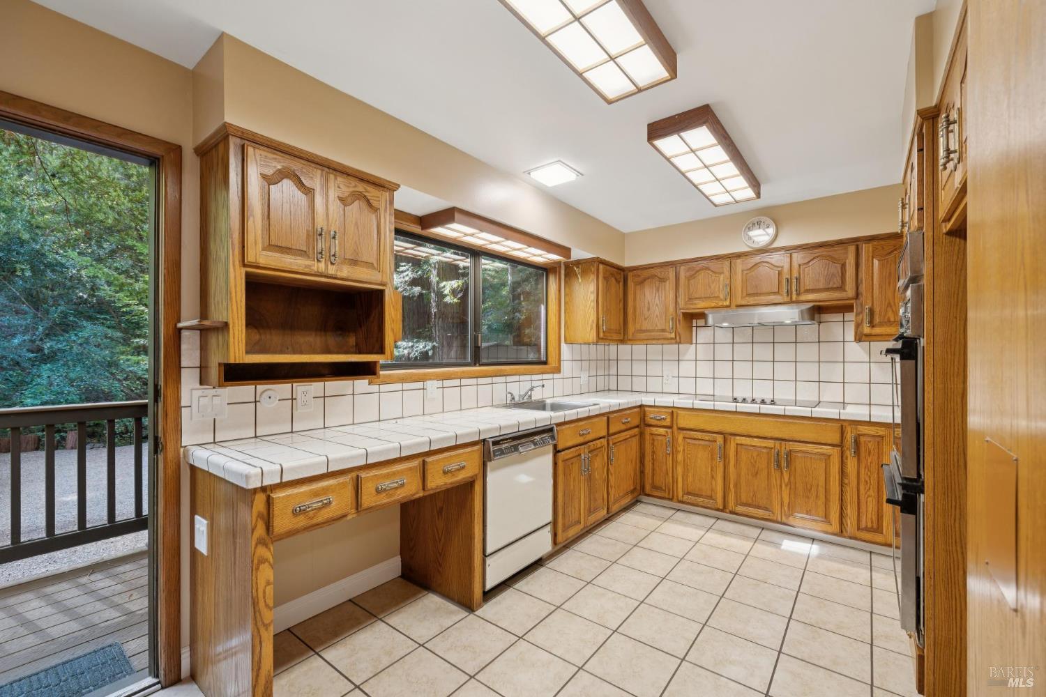 6935 Lucas Valley Rd