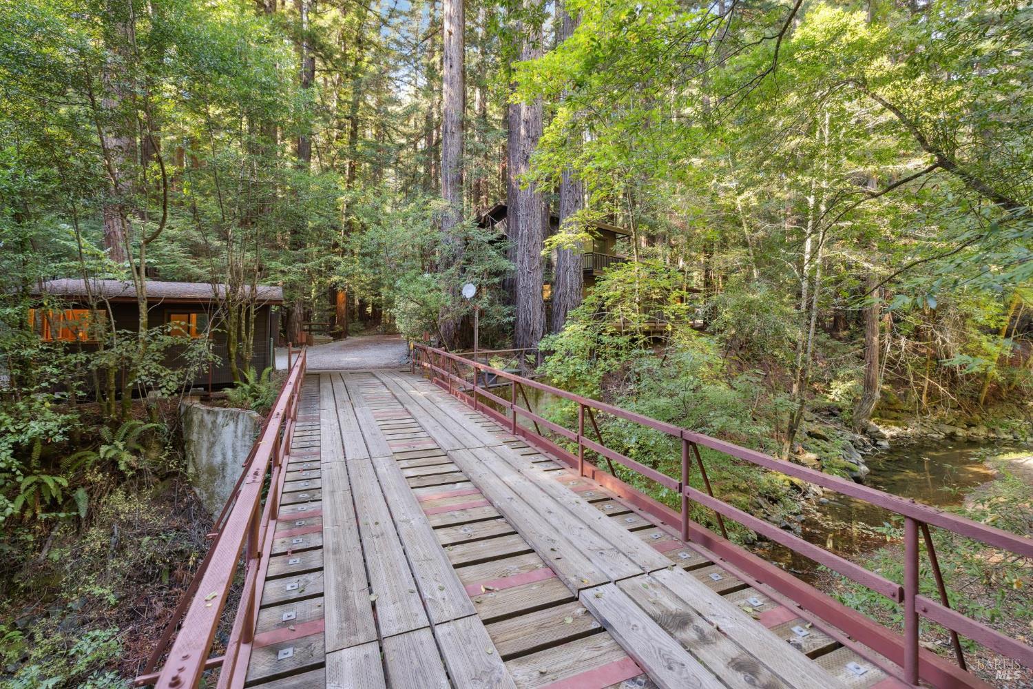 6935 Lucas Valley Rd