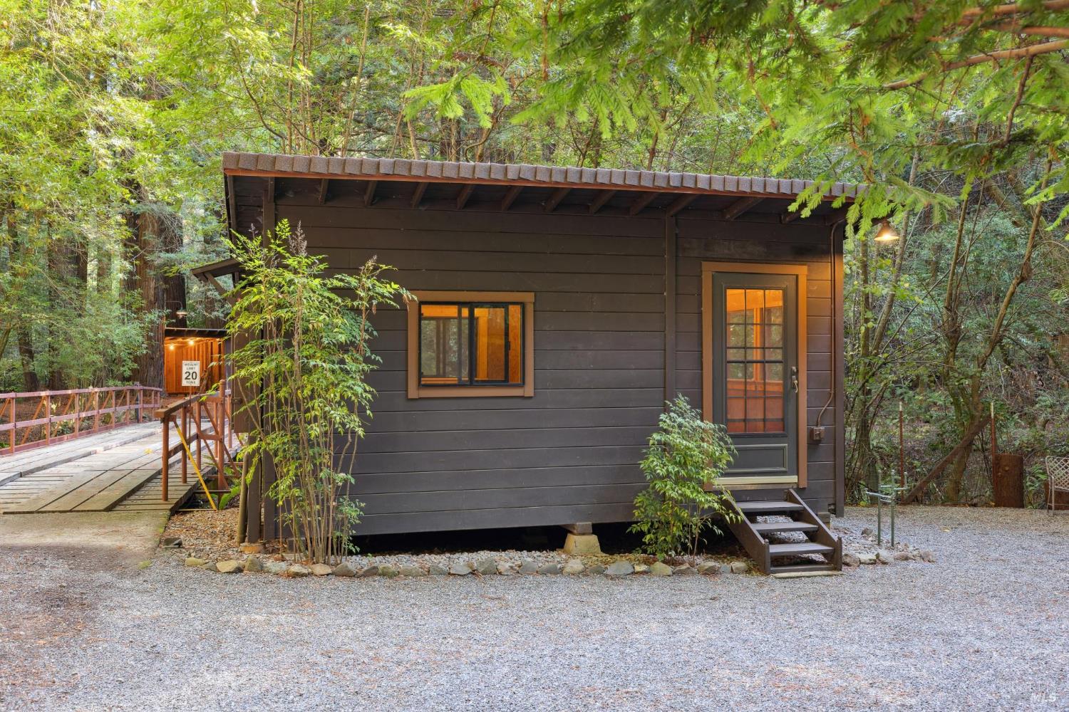 6935 Lucas Valley Rd