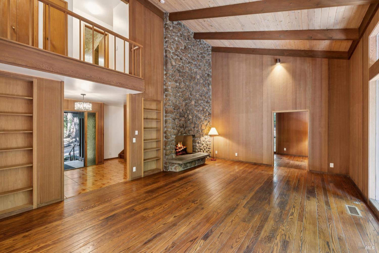 6935 Lucas Valley Rd