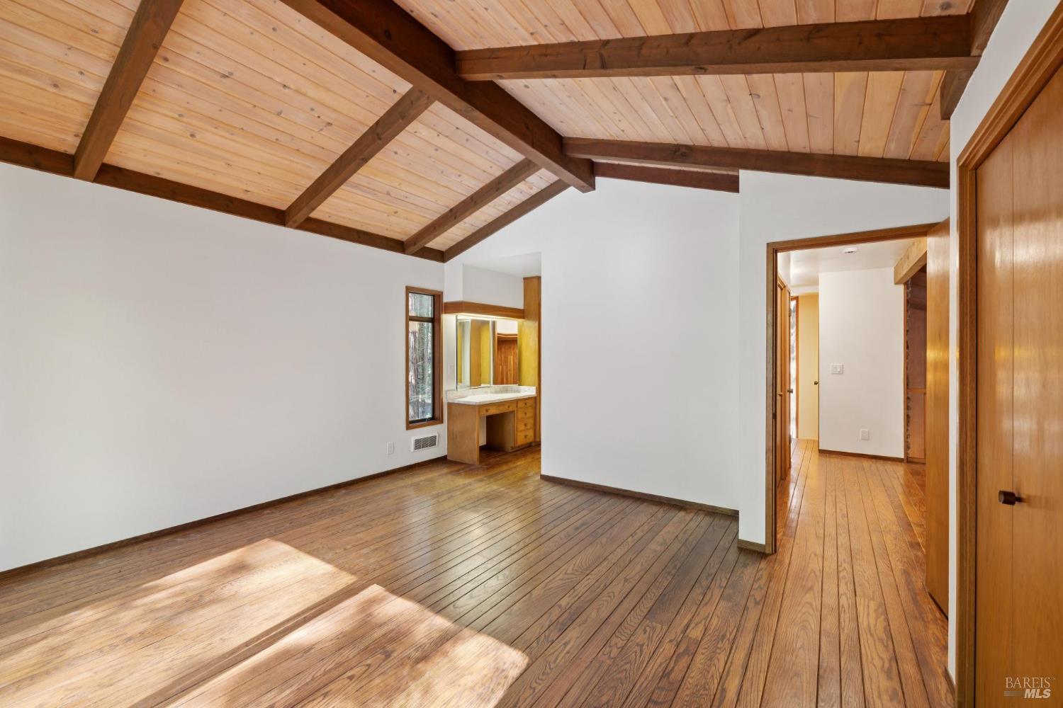 6935 Lucas Valley Rd