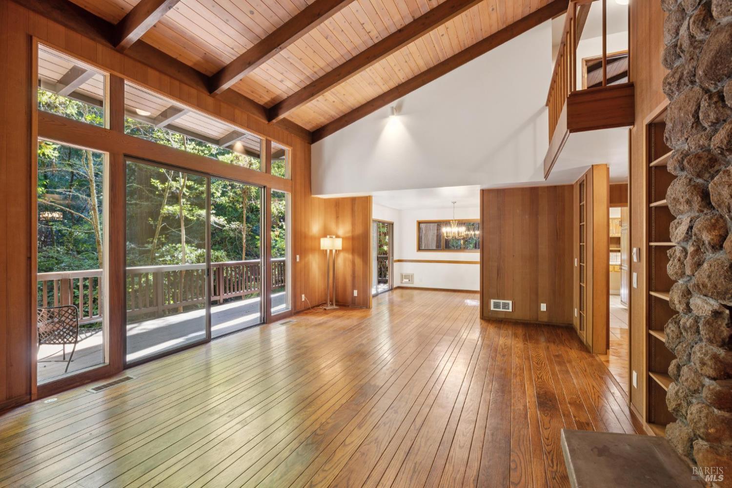 6935 Lucas Valley Rd