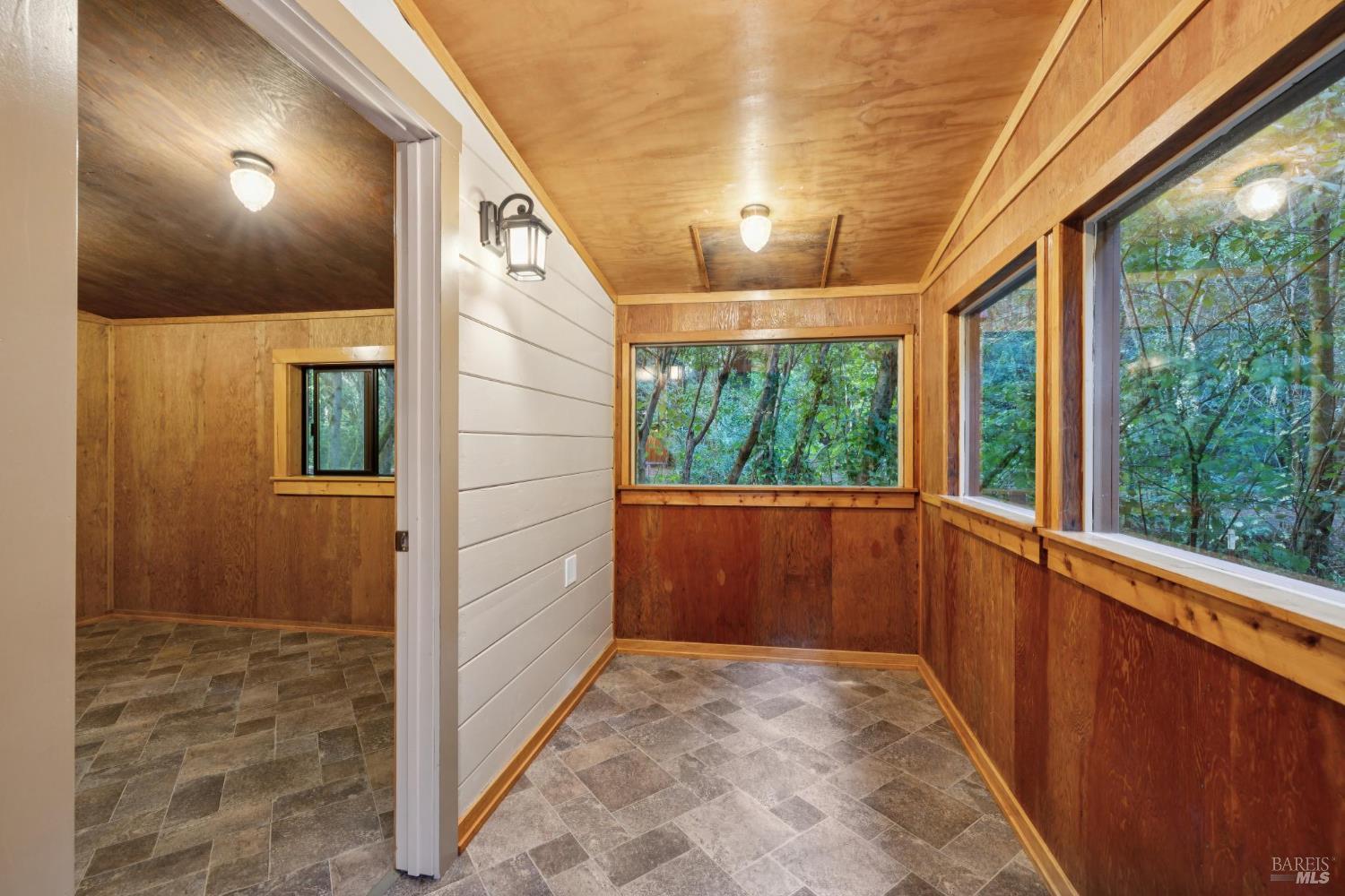 6935 Lucas Valley Rd