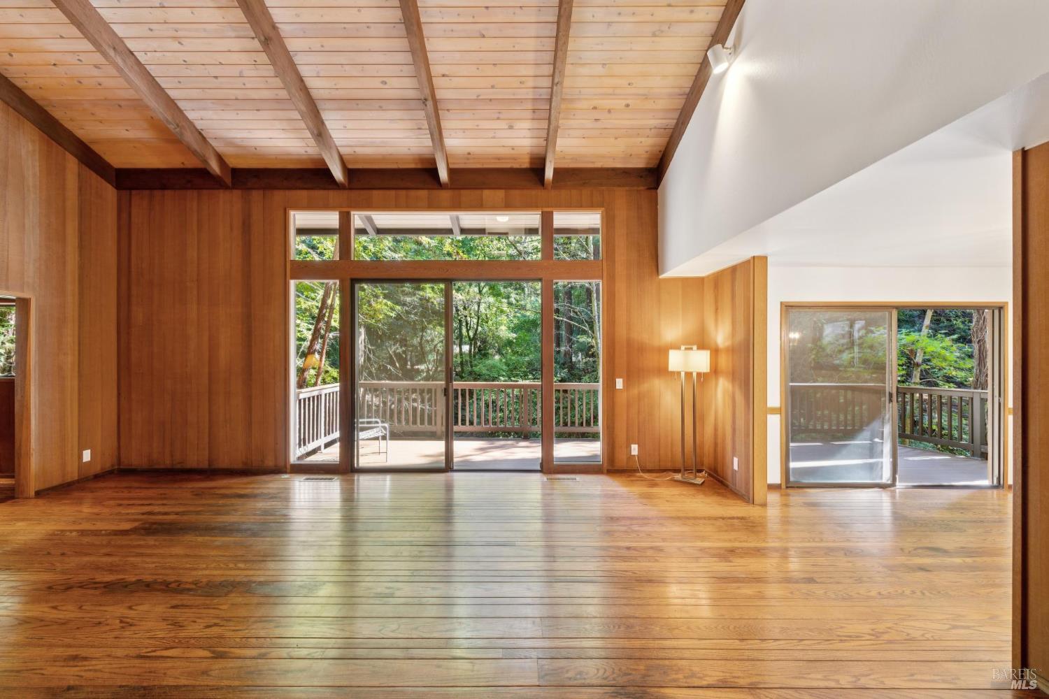 6935 Lucas Valley Rd