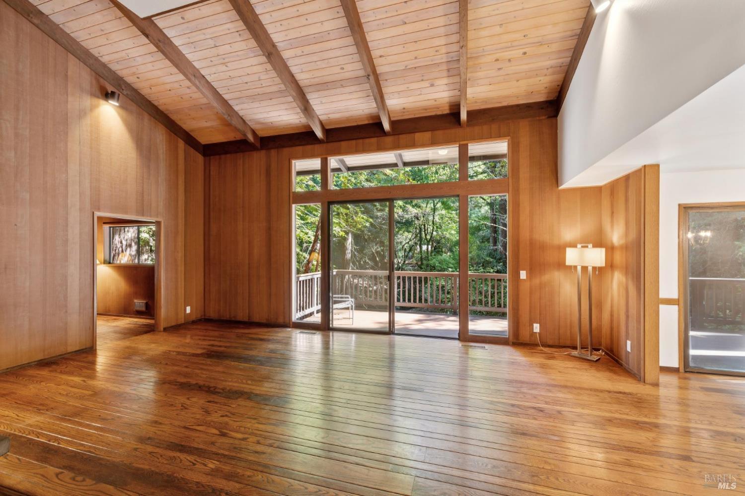 6935 Lucas Valley Rd