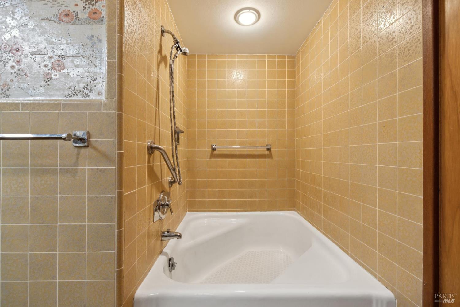 6935 Lucas Valley Rd