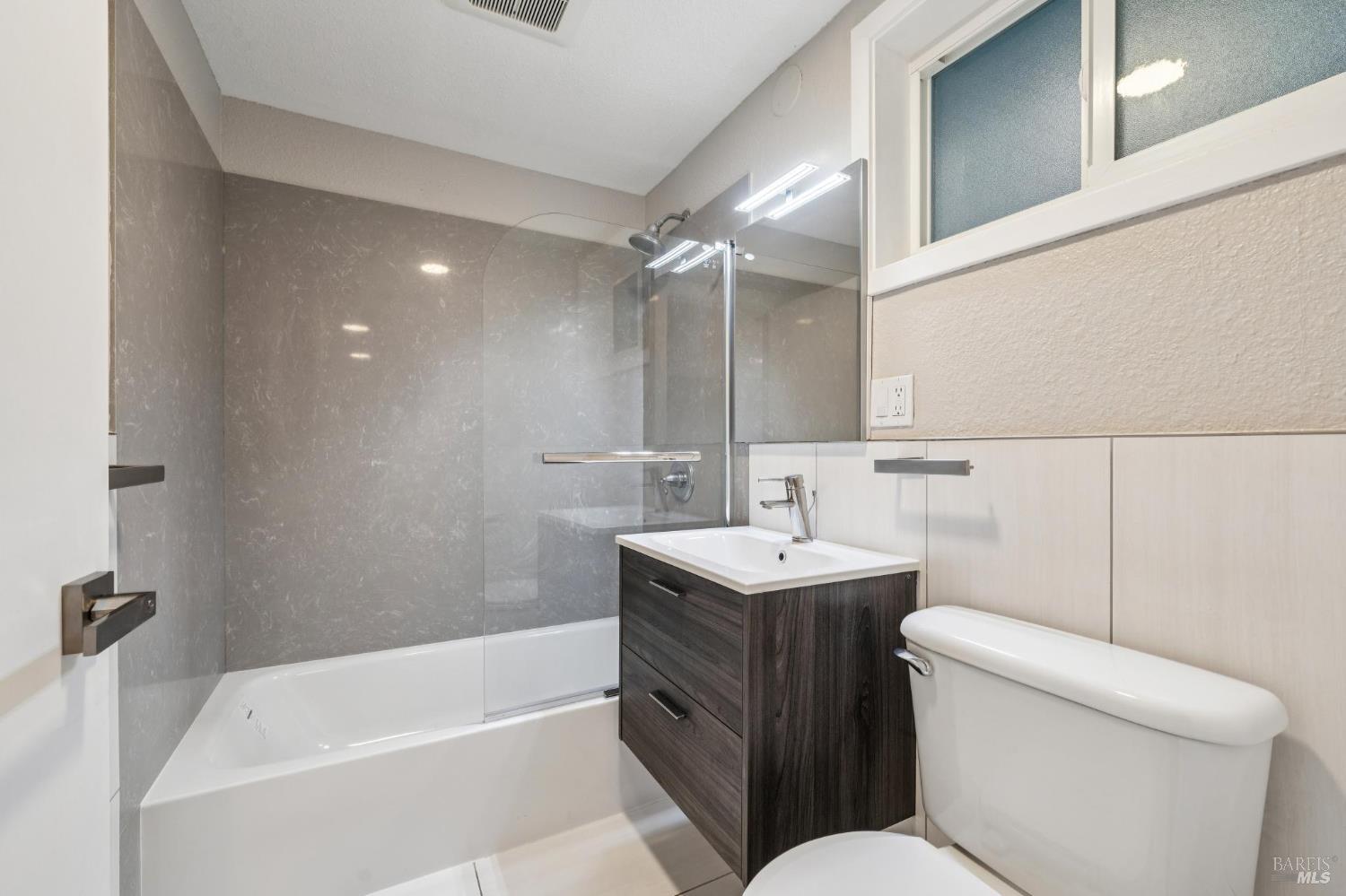 785 Taft Avenue Unit: #10