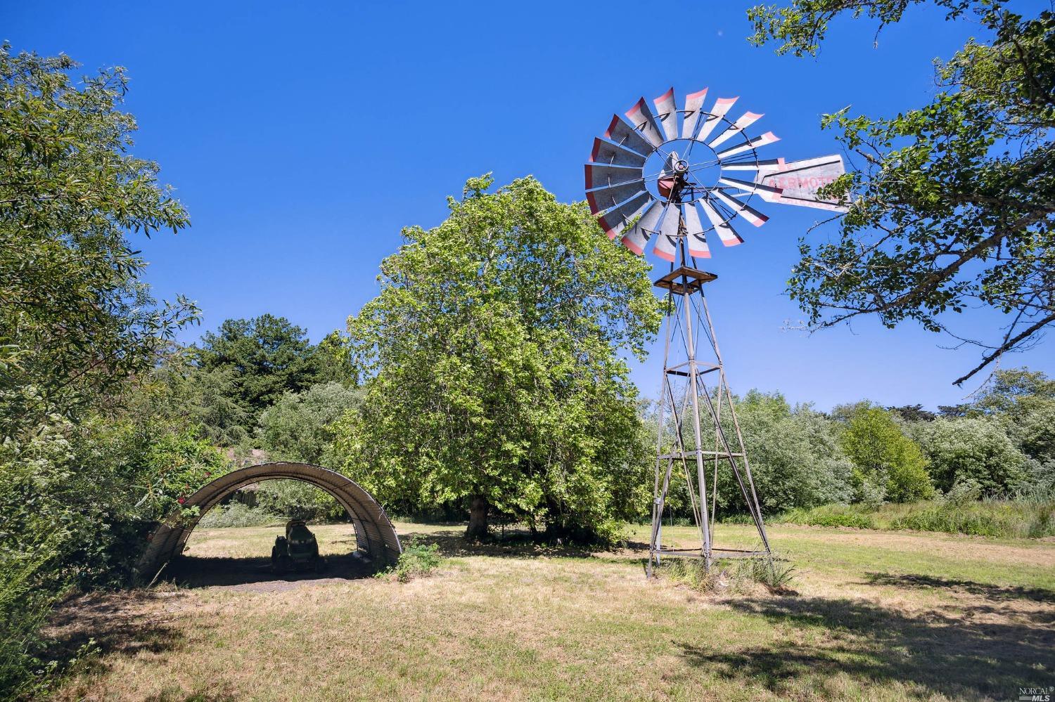 5953 Shoreline Highway