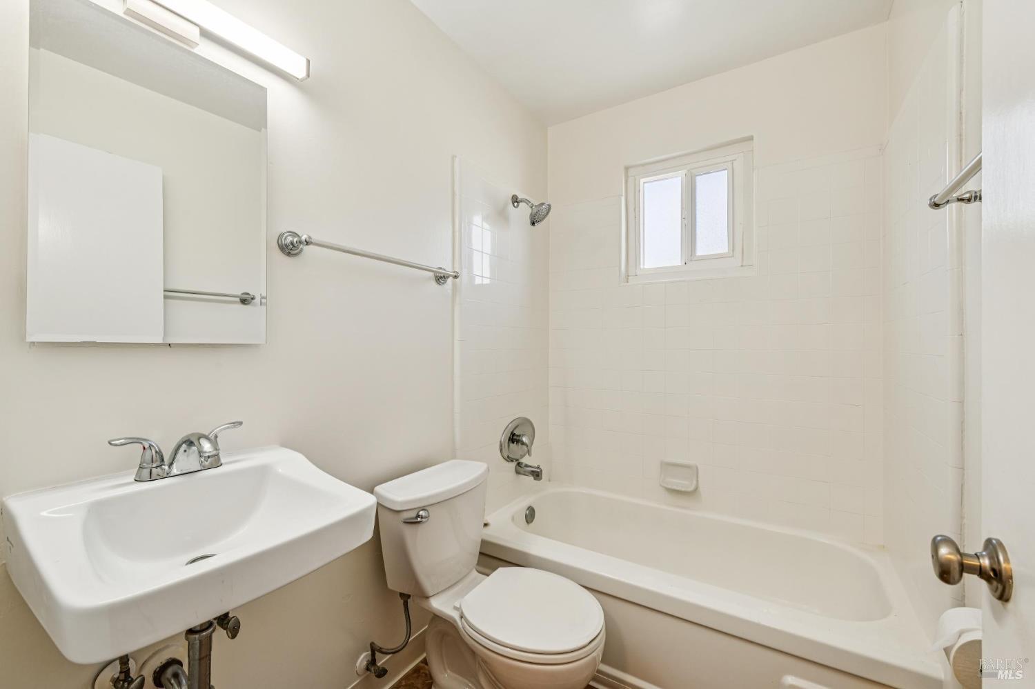 83 Pixley Avenue Unit: #6