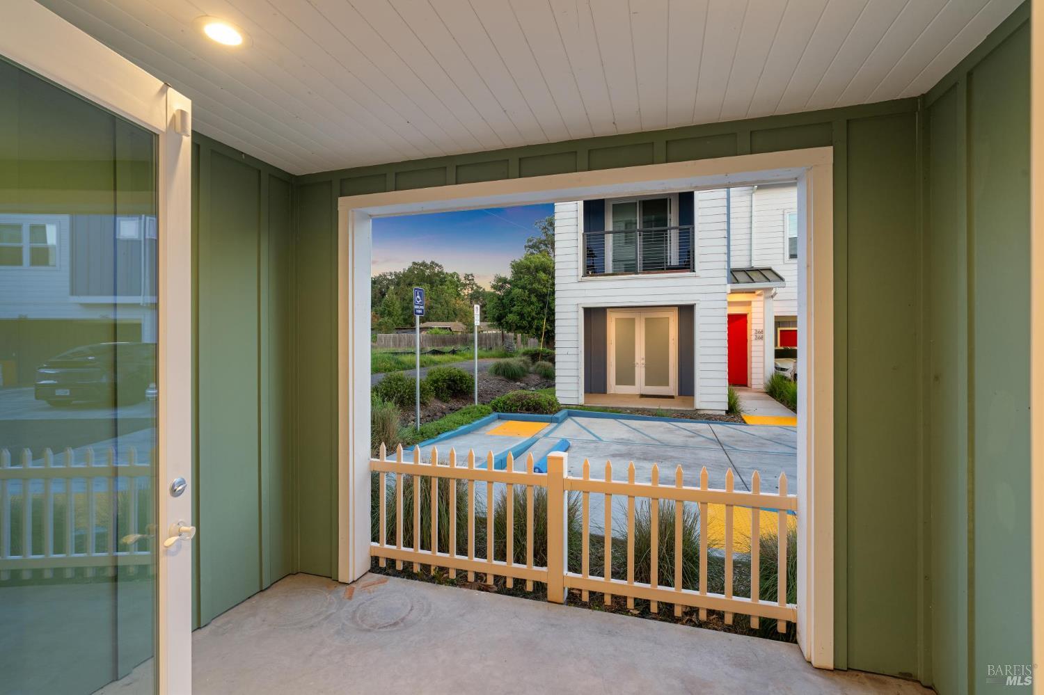 2672 Franz Kafka Avenue