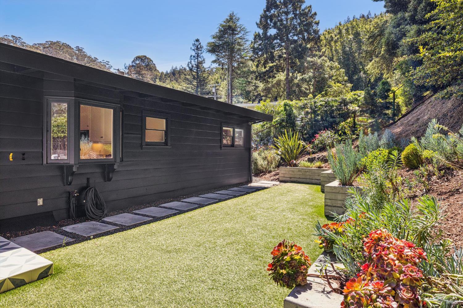 485 Montecito Avenue