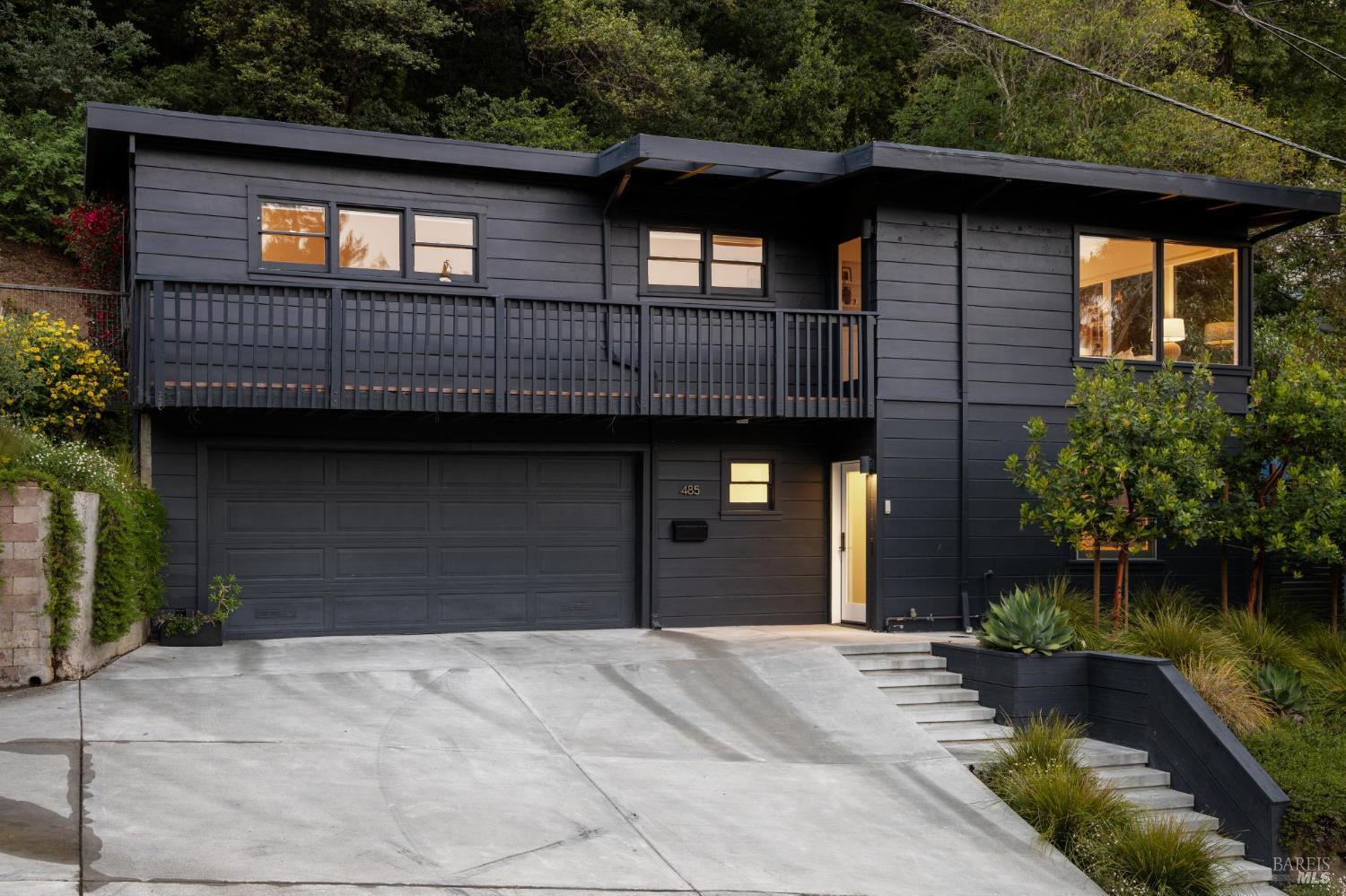 485 Montecito Avenue