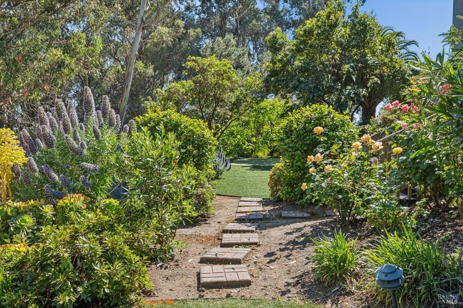 32 Marin Bay Park Court