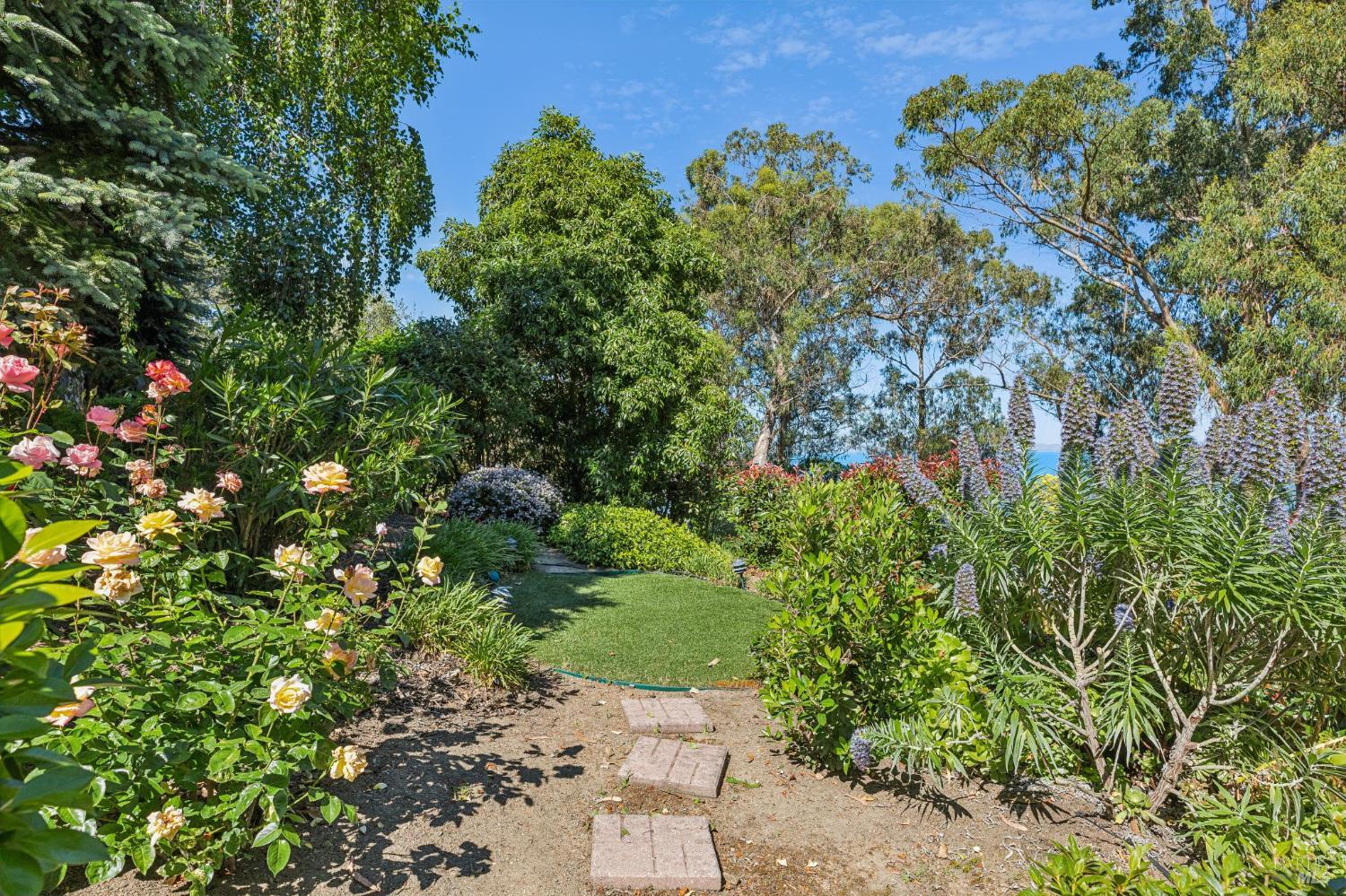 32 Marin Bay Park Court