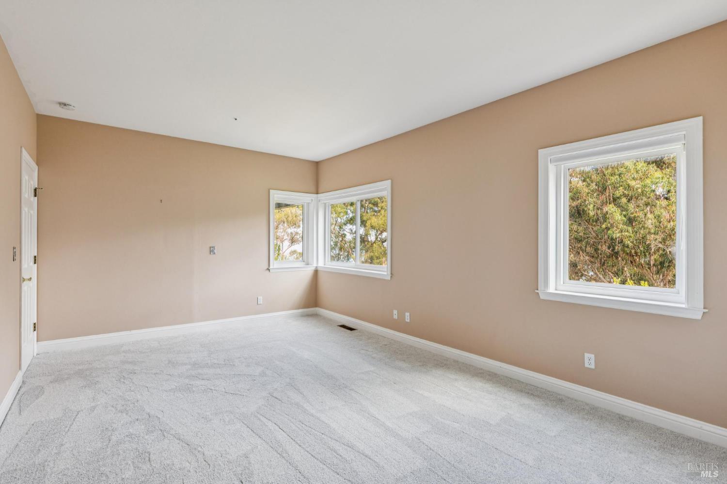 32 Marin Bay Park Court