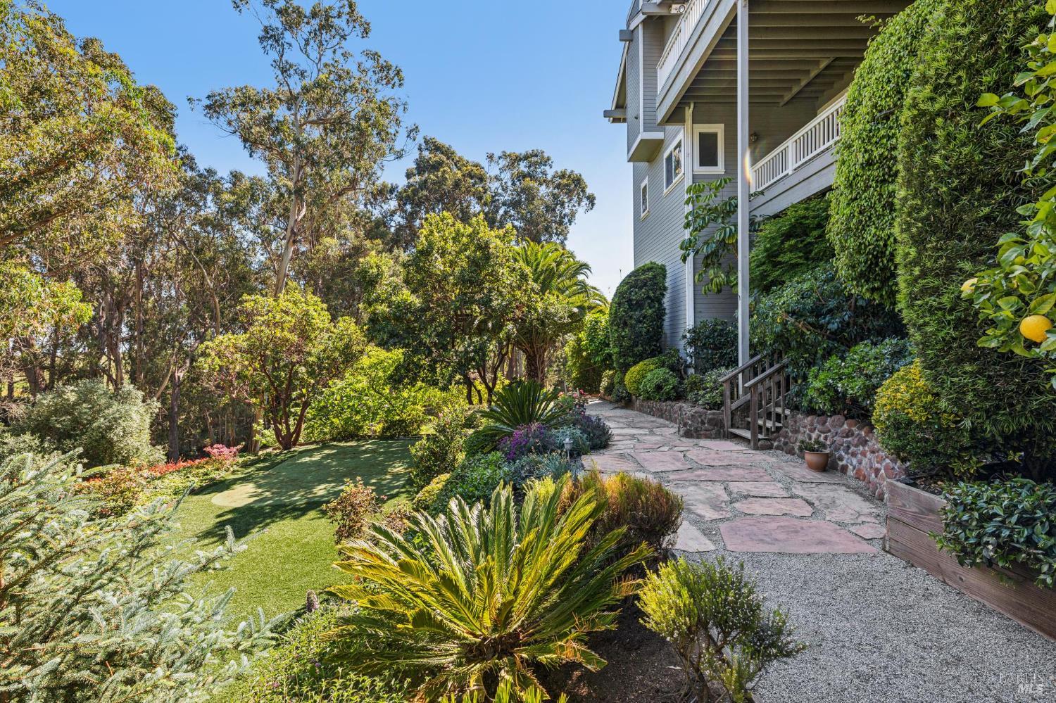 32 Marin Bay Park Court