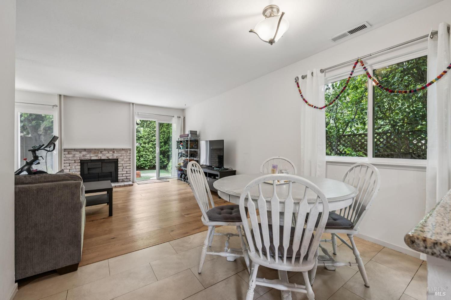 1361 San Anselmo Avenue