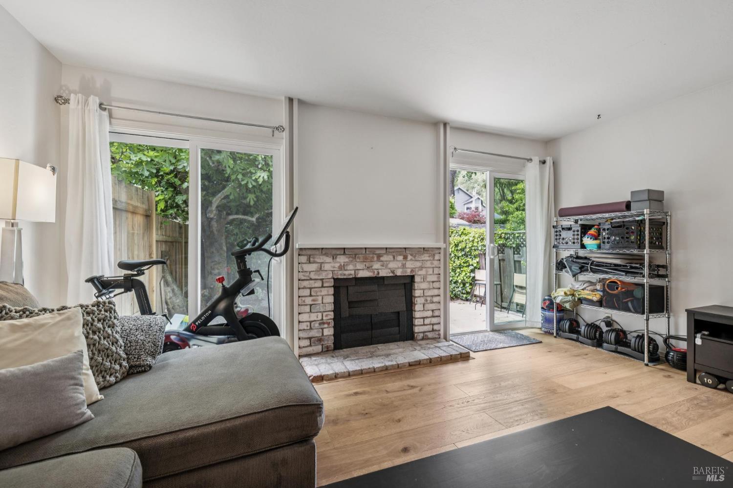 1361 San Anselmo Avenue