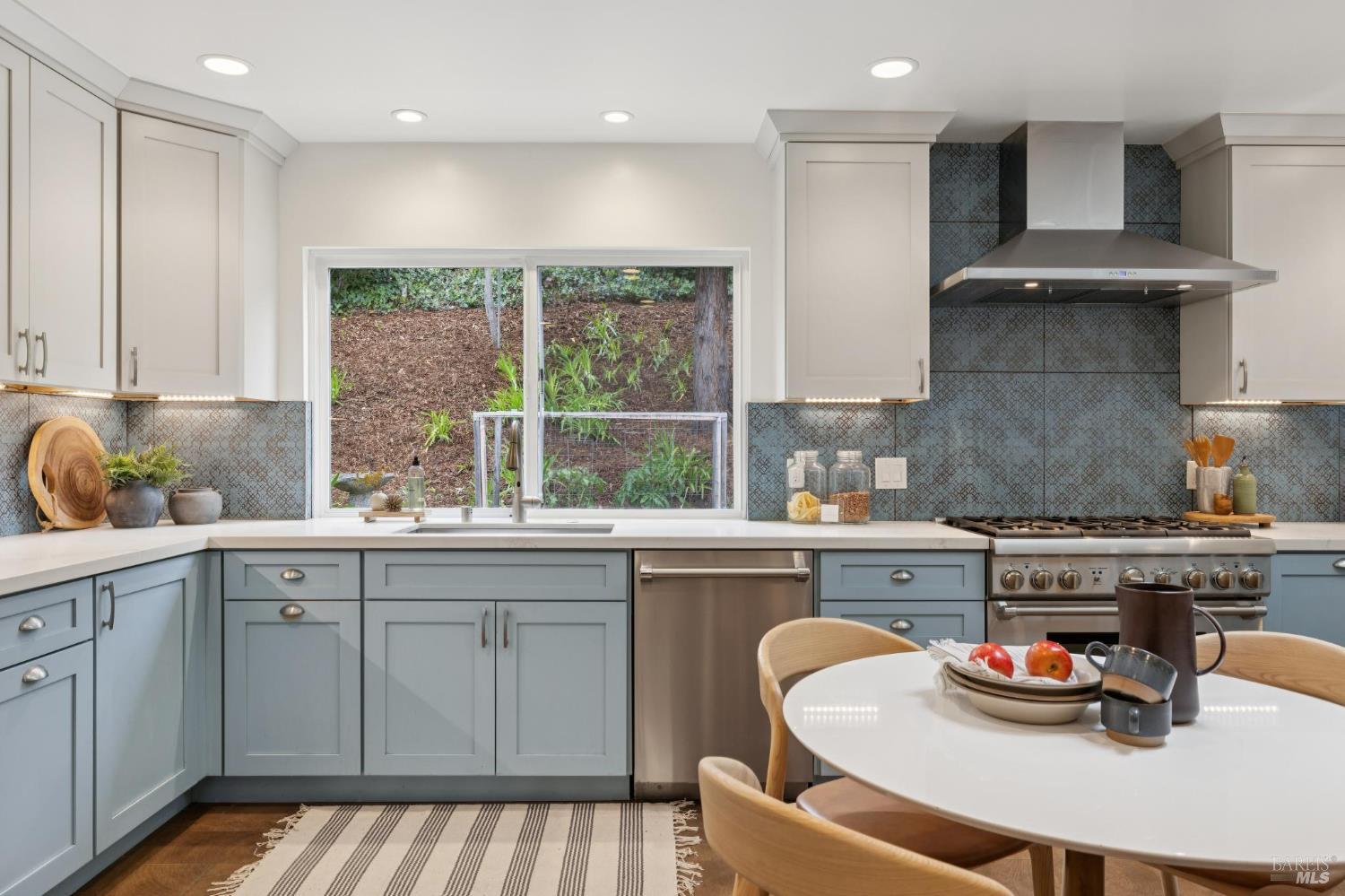 14 Laurelwood Court