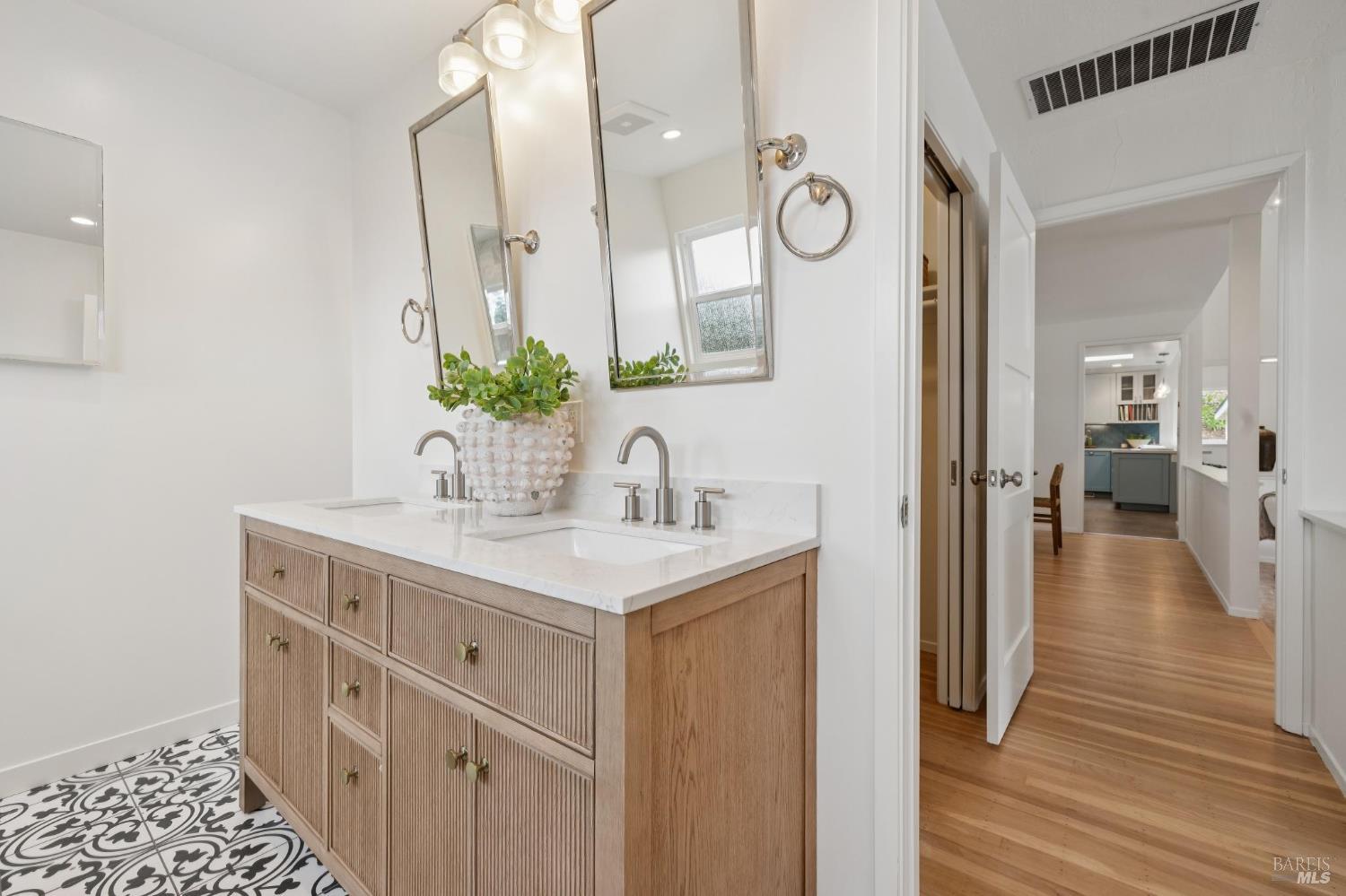 14 Laurelwood Court